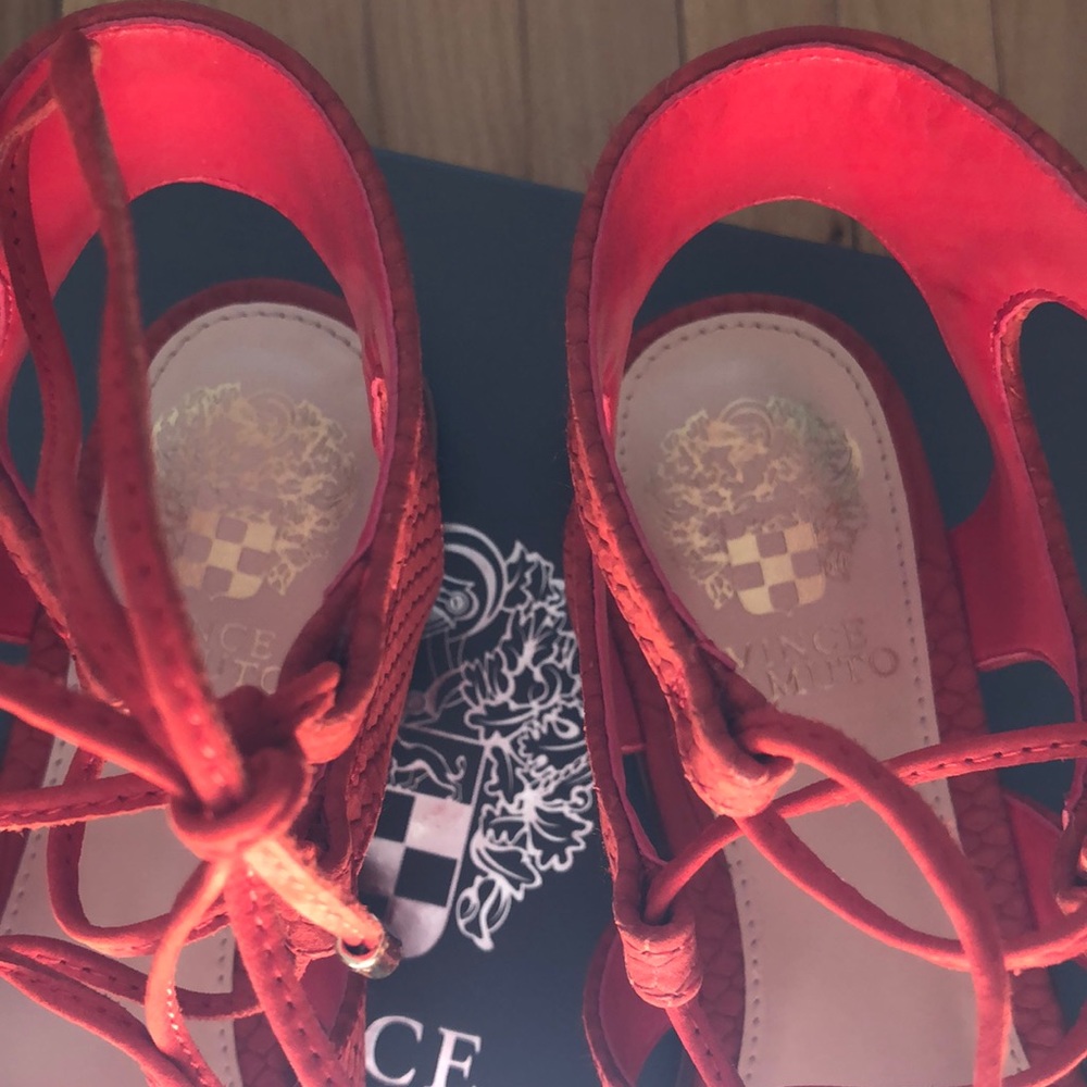 Vince Camuto sandals - Picture 2 of 5